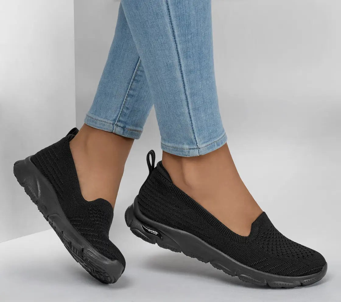 SKECHERS Arch Fit Sunny – تدفق مريح