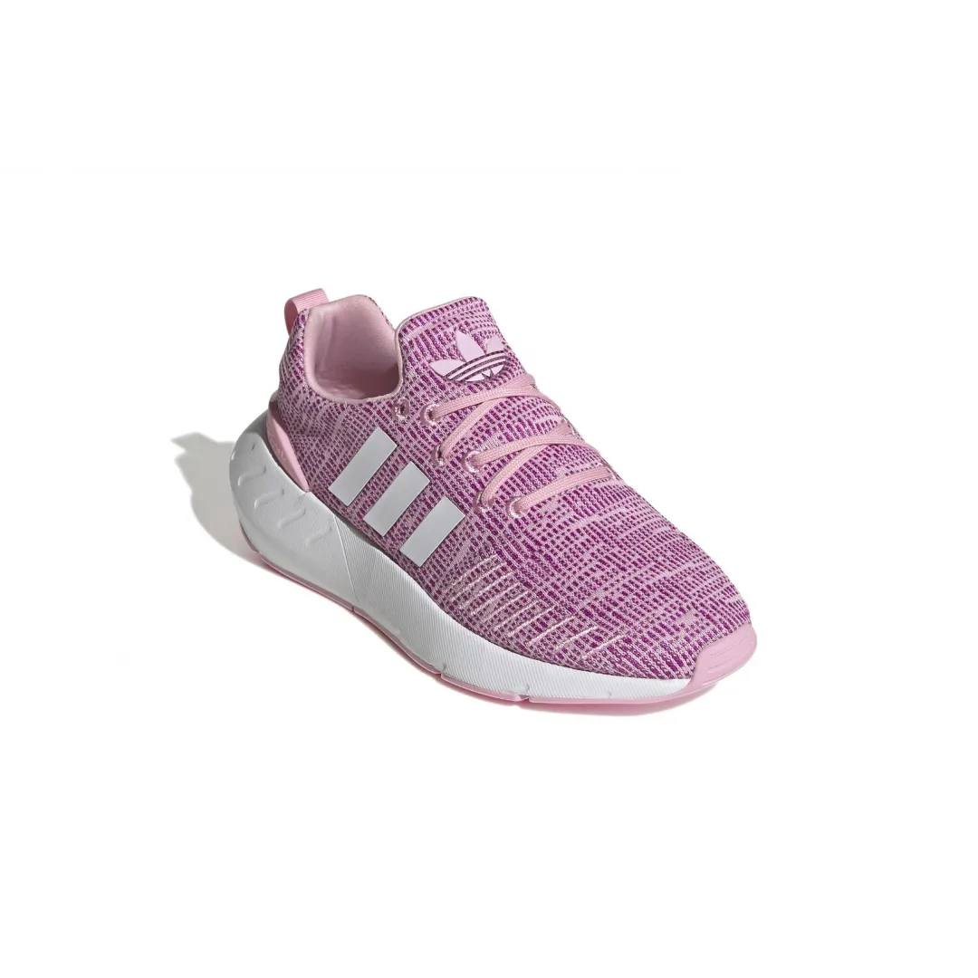ADIDAS (SWIFT RUN 22