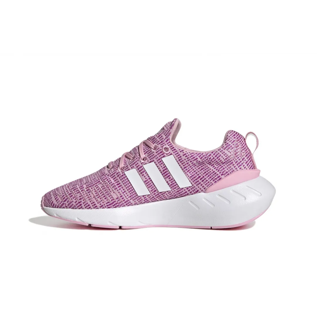 ADIDAS (SWIFT RUN 22