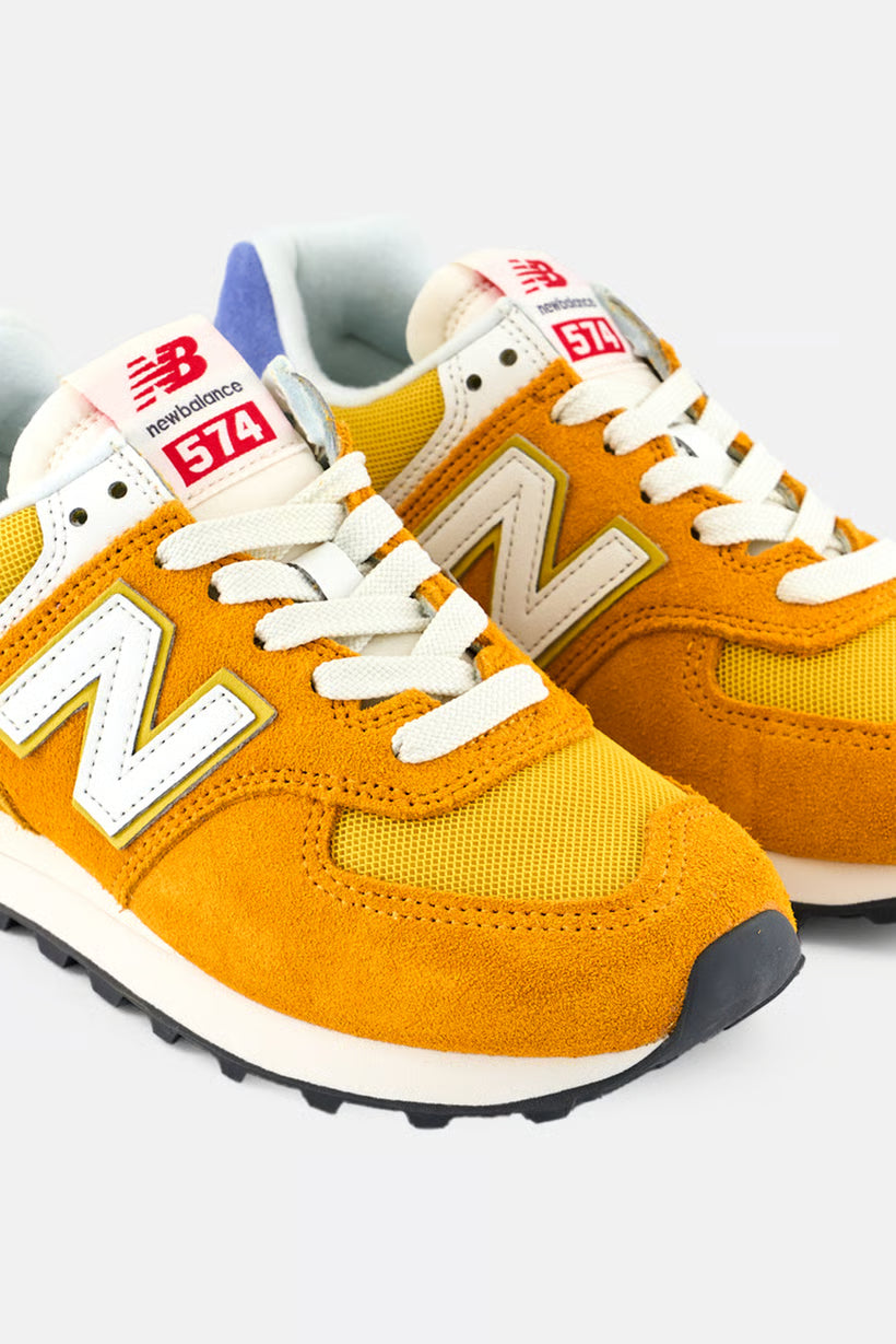 NEW BALANCE أحذية نسائية متوسطة WL574YJ2