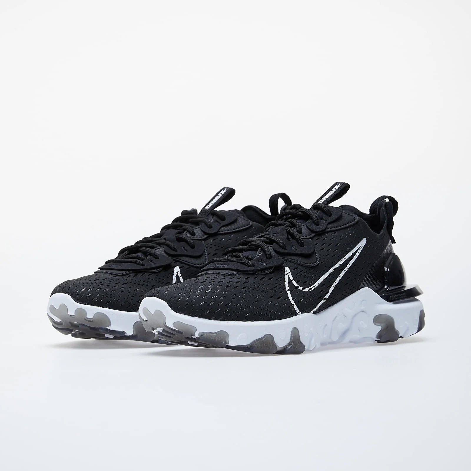 NIKE REACT VISION