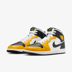 NIKE AIR JORDAN 1 MID