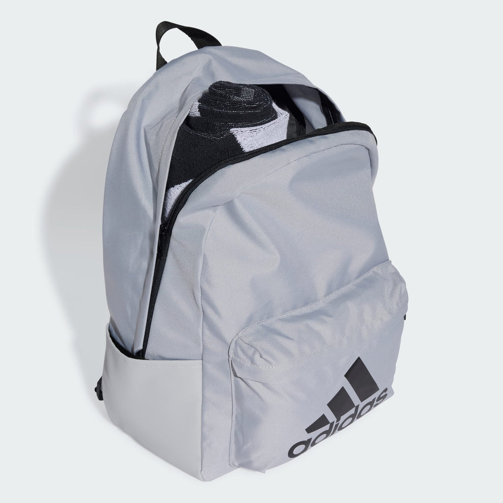 حقيبة ظهر أديداس كلاسيك بشارة رياضة