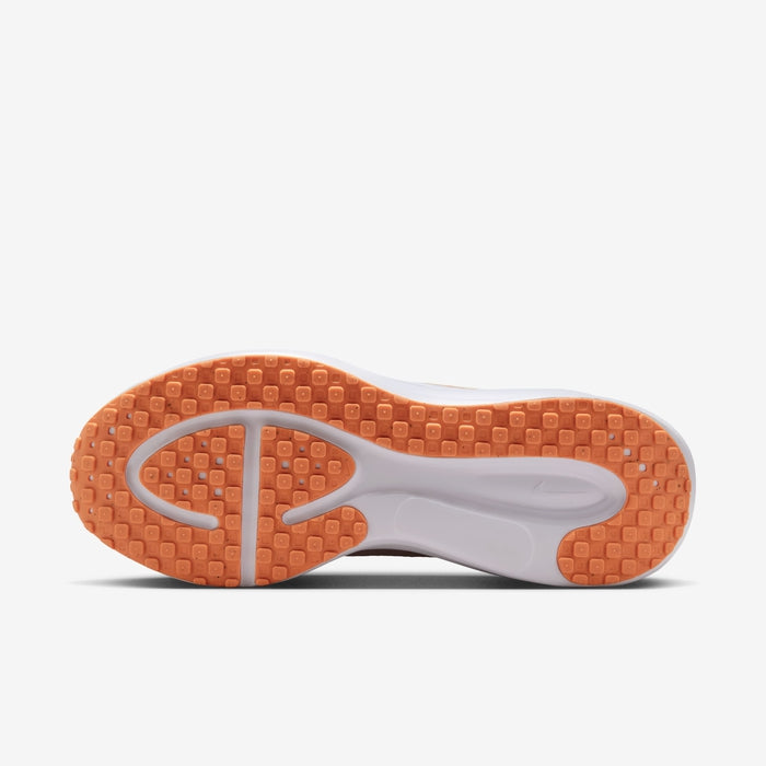 NIKE REVOLUTION 8