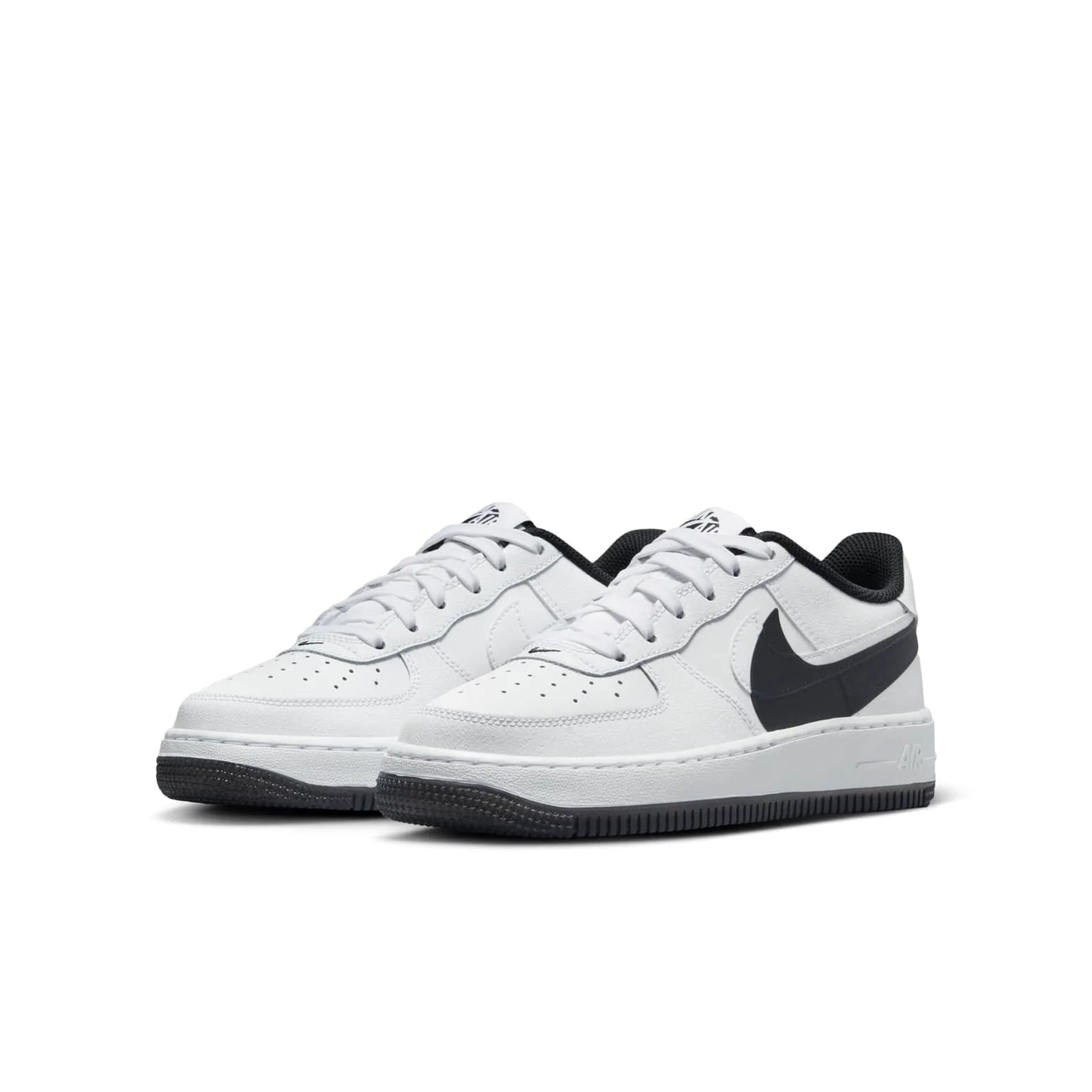 NIKE AIR FORCE 1 LV8 4