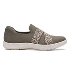 CLARKS DARK OLIVE LOAFER FLAT