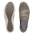 CLARKS DARK OLIVE LOAFER FLAT
