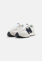 NEW BALANCE GS327FE
