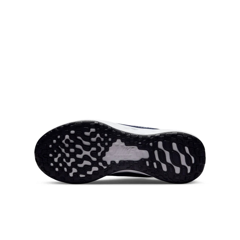 NIKE REVOLUTION 6