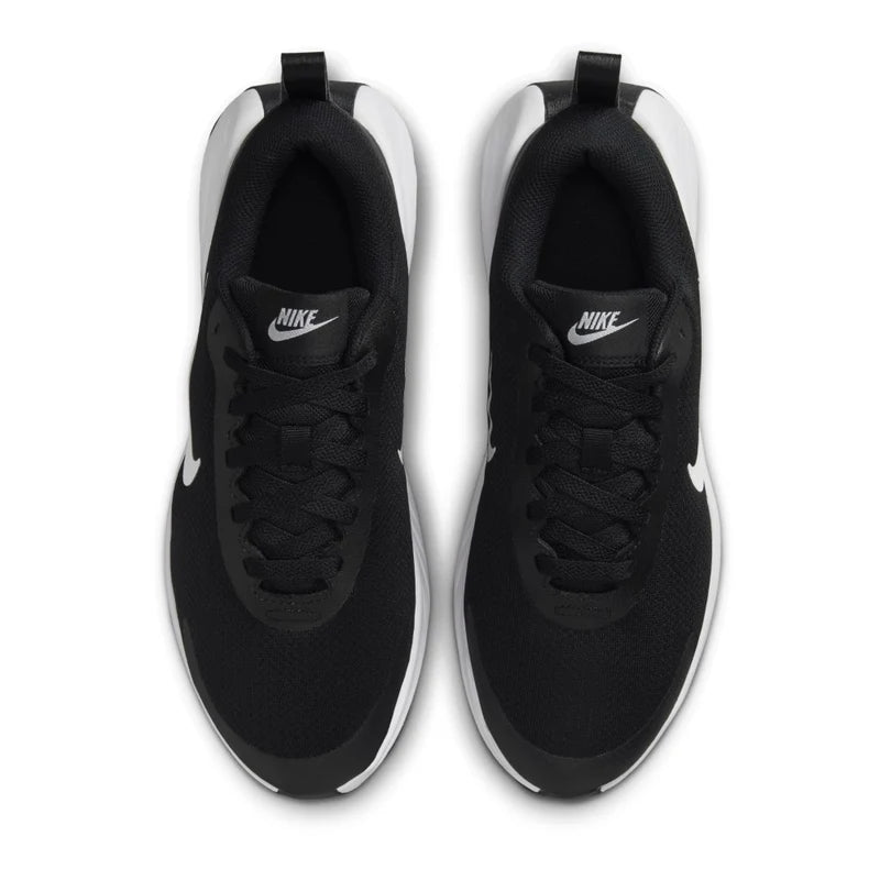 NIKE PROMINA