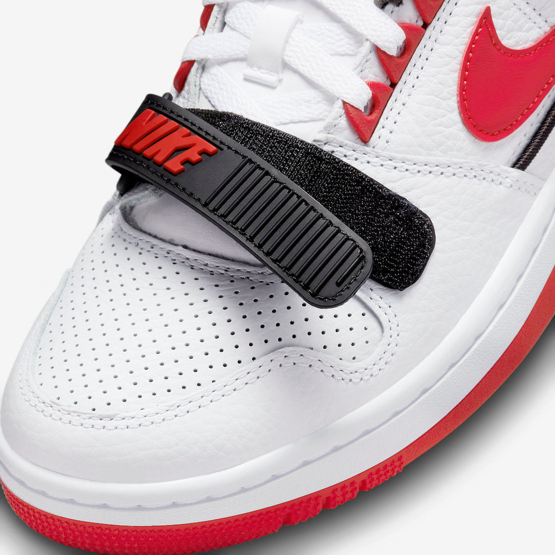 NIKE AIR ALPHA FORCE 88