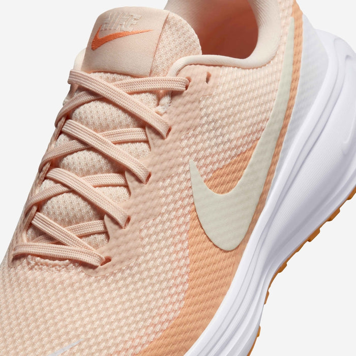NIKE REVOLUTION 8