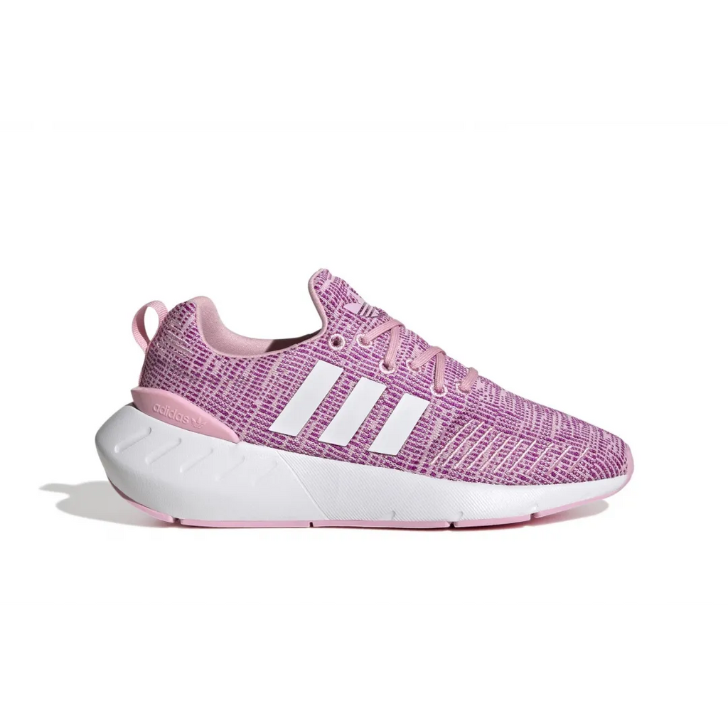 ADIDAS (SWIFT RUN 22
