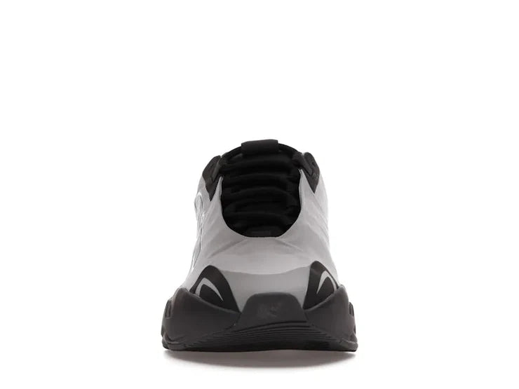 ADIDAS Yeezy Boost 700 MNVN Metallic