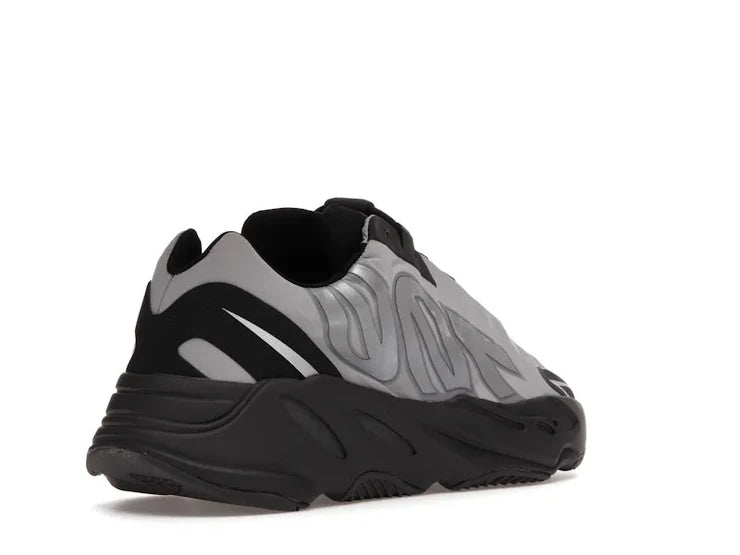 ADIDAS Yeezy Boost 700 MNVN Metallic