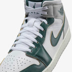NIKE AIR JORDAN 1 MID SE