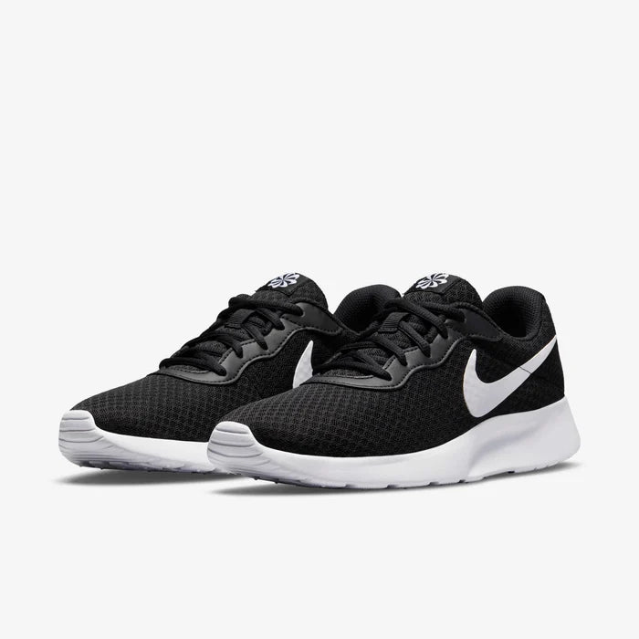 NIKE TANJUN