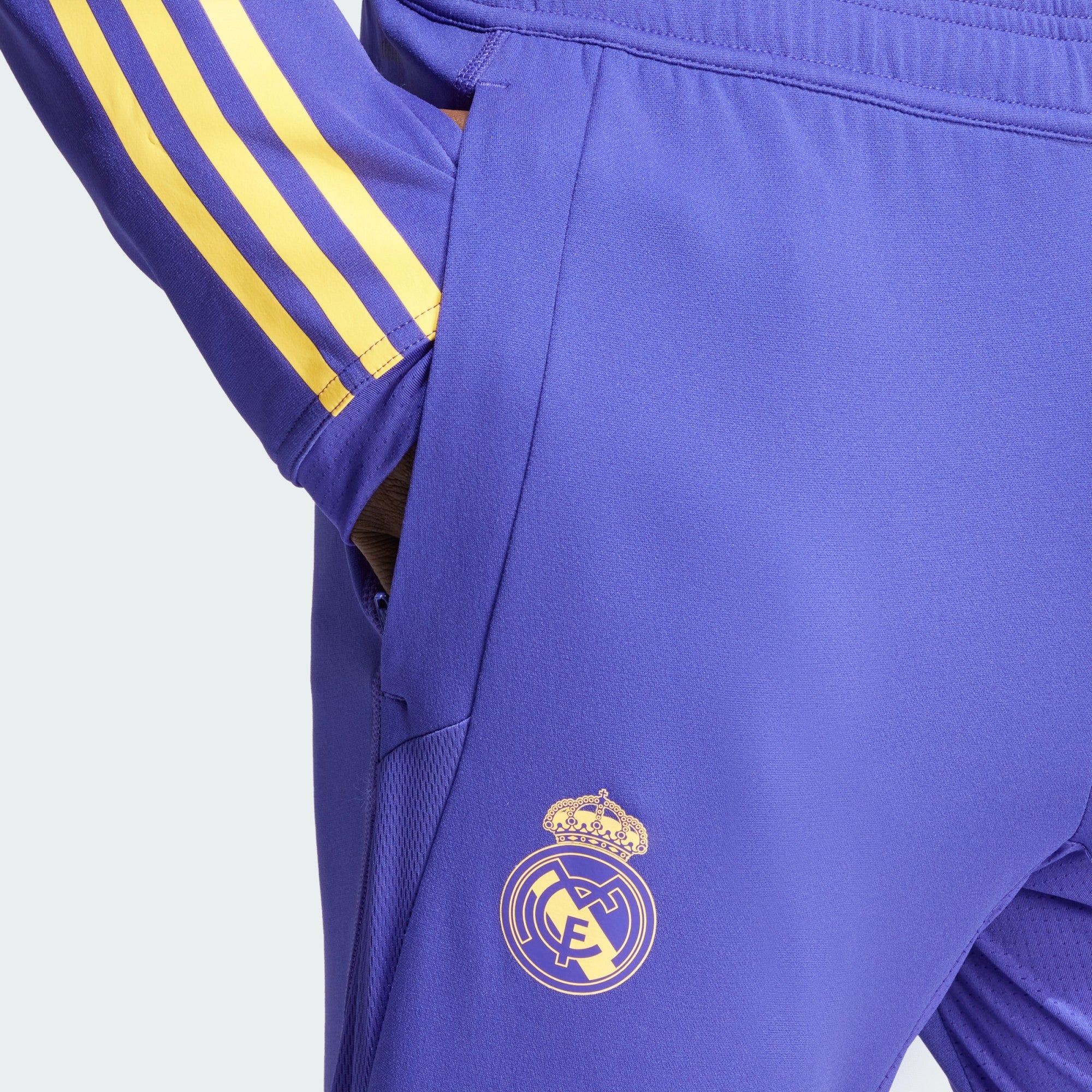ADIDAS  Real Madrid Training Trousers Tiro 23 - Energy Ink - ['Purple']