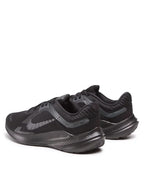 NIKE QUEST 5