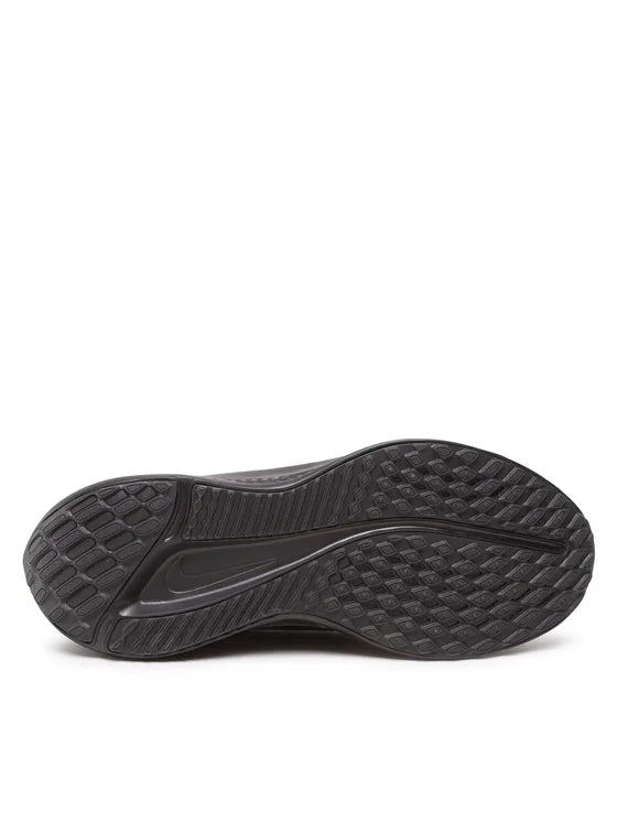 NIKE QUEST 5
