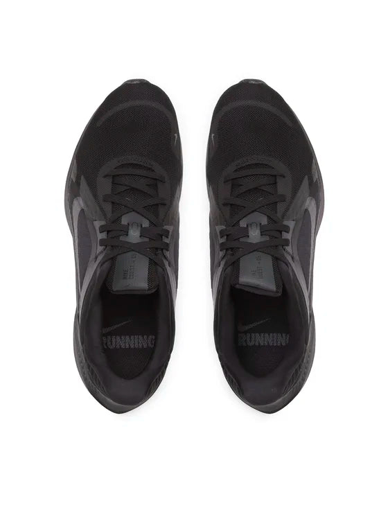 NIKE QUEST 5