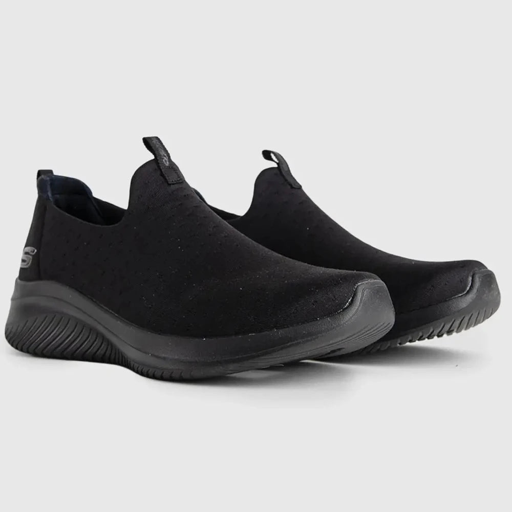 أحذية المشي من SKECHERS